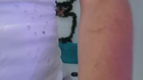 Kendra online show from 12/25/24, 01:09