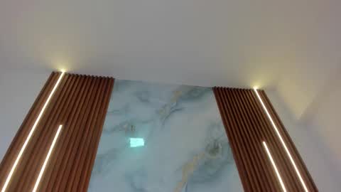 kendra_lovv online show from 02/24/26, 12:03