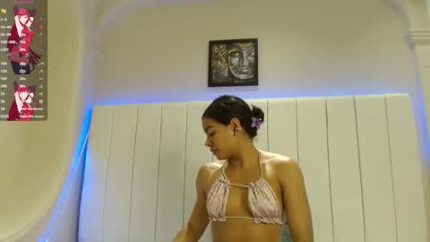 kendra_lux1 online show from 11/02/25, 01:02