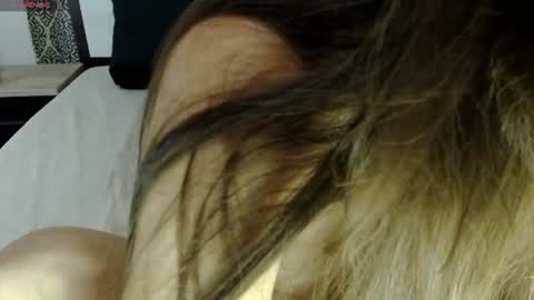 Snapshot of kendra_squirts chatting on 07/11/26, 06:05 Kendra online show from 07/11/26, 06:05