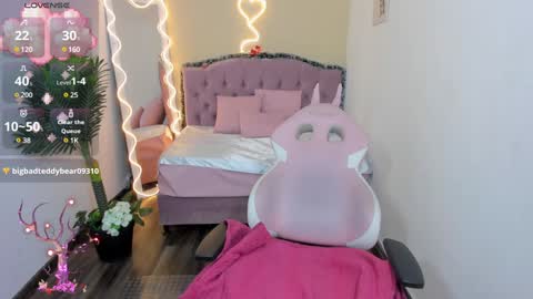 kendra online show from 12/29/24, 06:14