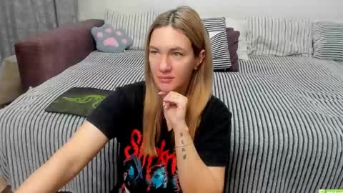 Kendra online show from 12/03/25, 11:47