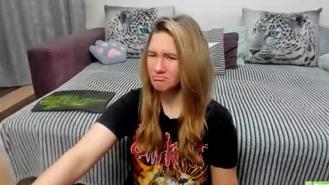 Kendra online show from 02/15/26, 12:29