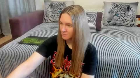 Kendra online show from 06/06/26, 11:53