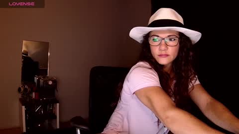 Kendra online show from 02/17/25, 02:09