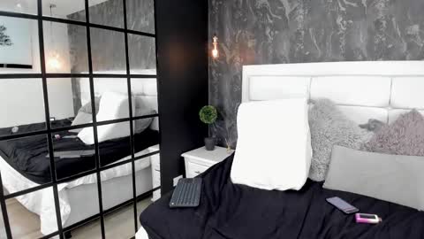 KENDRA online show from 03/04/25, 01:23