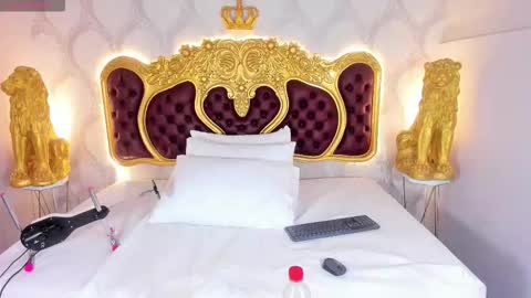 Kendral  online show from 10/16/25, 04:57