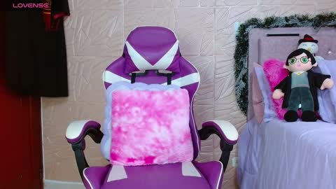 KENDRAPOTTER online show from 12/13/25, 07:53