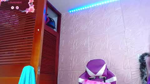 KENDRAPOTTER online show from 01/08/26, 07:27