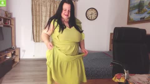 Snapshot of kendrasecrets chatting on 12/05/25, 05:31 Kendra online show from 12/05/25, 05:31