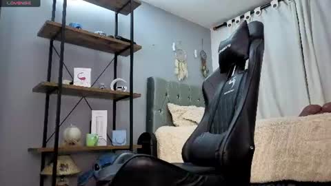 Chriss Morales online show from 07/12/26, 02:02