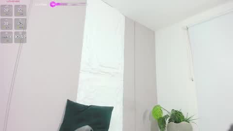 Snapshot of kenia28_ chatting on 12/26/24, 12:49 Kenia online show from 12/26/24, 12:49