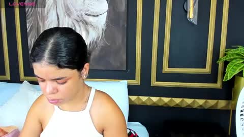 Snapshot of kenia28_ chatting on 03/10/25, 12:15 Kenia online show from 03/10/25, 12:15