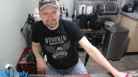 Snapshot of kenkuddles chatting on 02/03/25, 12:58 Ken Kuddles online show from 02/03/25, 12:58