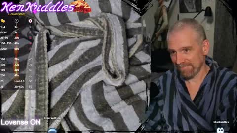 Snapshot of kenkuddles chatting on 09/14/25, 06:12 Ken Kuddles online show from 09/14/25, 06:12