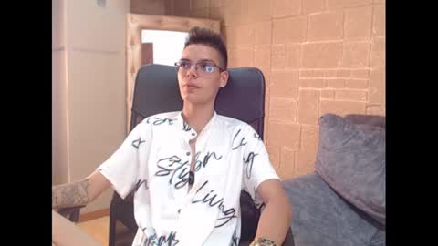 kenn_boy_ online show from 01/24/25, 03:45