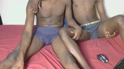 Kenia online show from 09/28/25, 01:11