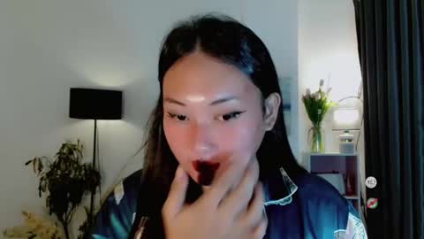 Snapshot of kennaxx69 chatting on 09/17/25, 07:54 kennaxx69 online show from 09/17/25, 07:54