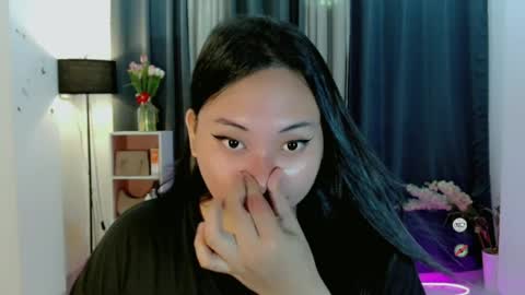Snapshot of kennaxx69 chatting on 05/15/26, 11:34 kennaxx69 online show from 05/15/26, 11:34