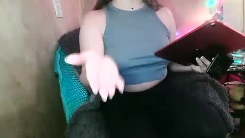 Kennedy Nova  online show from 12/21/24, 08:54