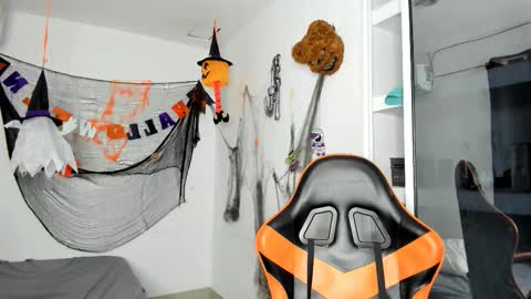 kenshi_roa online show from 11/14/25, 06:23