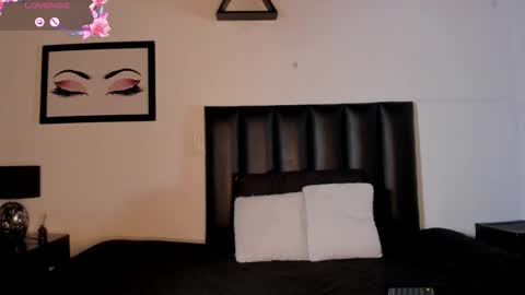 KENTHA  online show from 11/27/25, 10:39