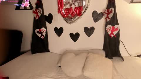 KENTHA  online show from 02/13/26, 10:33