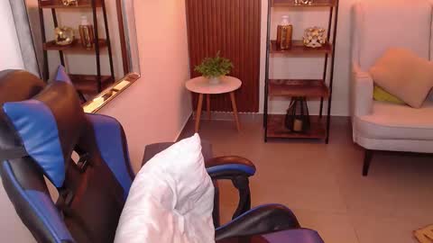 Kenya Buhle online show from 11/26/25, 06:09