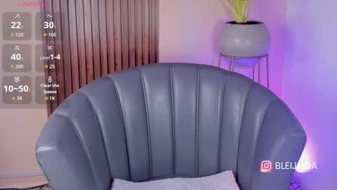 Keny Kitty  Onlyfans Kenayfoxx online show from 10/20/25, 06:03