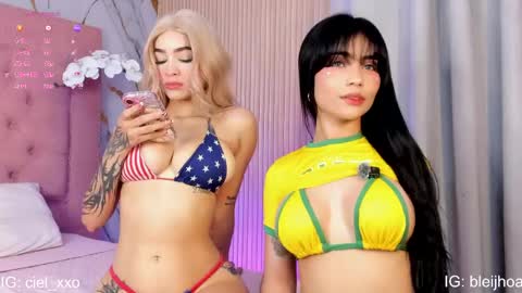 Snapshot of kenykitty chatting on 05/31/26, 06:09 Keny Kitty Onlyfans Kenayfoxx online show from 05/31/26, 06:09