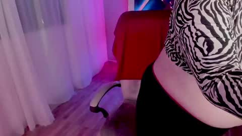 Kenzie online show from 03/04/25, 10:38