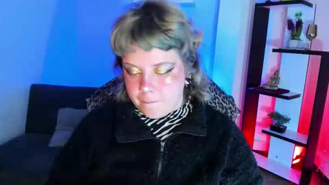 Kenzie online show from 11/20/25, 06:02