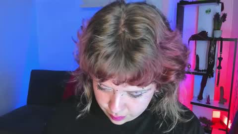 Kenzie online show from 12/19/25, 06:42