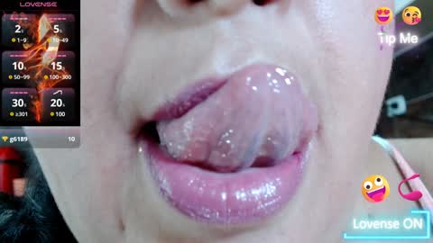 Snapshot of kerly_doll chatting on 12/09/24, 12:12 K E R L Y online show from 12/09/24, 12:12