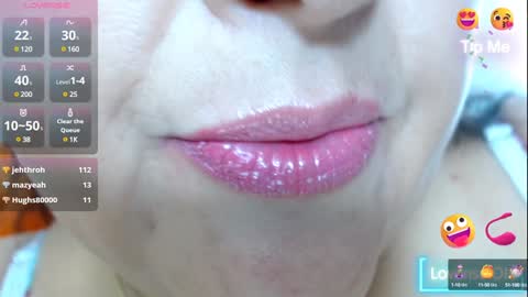 Snapshot of kerly_doll chatting on 01/04/25, 10:34 K E R L Y online show from 01/04/25, 10:34