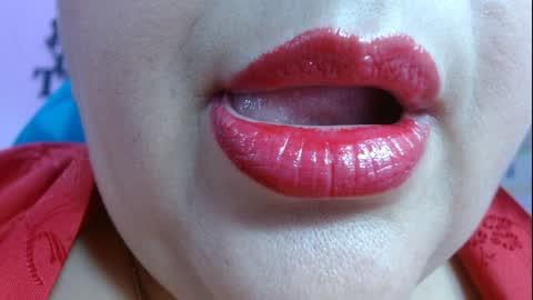 Snapshot of kerly_doll chatting on 01/13/25, 07:10 K E R L Y online show from 01/13/25, 07:10