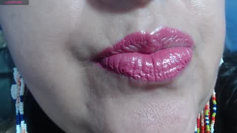 Snapshot of kerly_doll chatting on 01/31/25, 08:22 K E R L Y online show from 01/31/25, 08:22