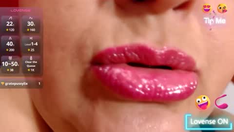 Snapshot of kerly_doll chatting on 02/04/25, 04:29 K E R L Y online show from 02/04/25, 04:29