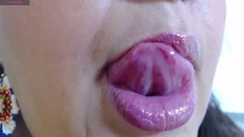 Snapshot of kerly_doll chatting on 02/05/25, 11:06 K E R L Y online show from 02/05/25, 11:06