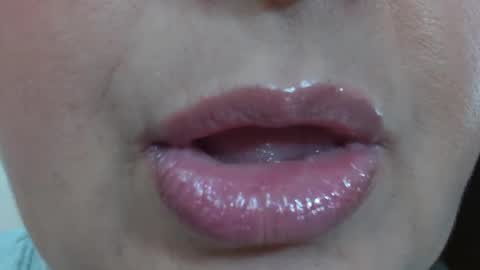 Snapshot of kerly_doll chatting on 02/13/25, 06:27 K E R L Y online show from 02/13/25, 06:27