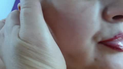 Snapshot of kerly_doll chatting on 02/14/25, 10:36 K E R L Y online show from 02/14/25, 10:36