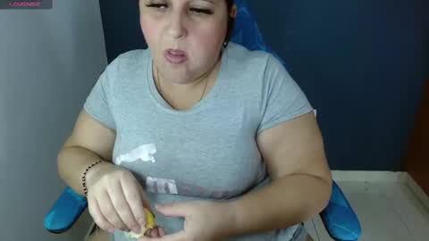 Snapshot of kerly_doll chatting on 02/15/25, 07:06 K E R L Y online show from 02/15/25, 07:06