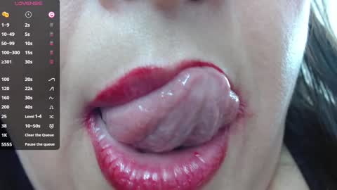 Snapshot of kerly_doll chatting on 02/28/25, 07:03 K E R L Y online show from 02/28/25, 07:03