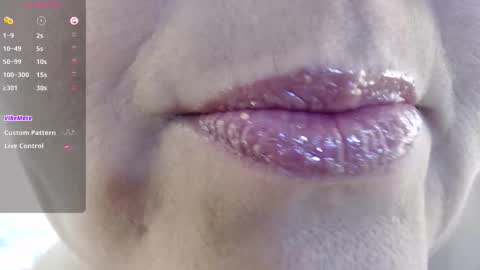 Snapshot of kerly_doll chatting on 03/07/25, 06:54 K E R L Y online show from 03/07/25, 06:54