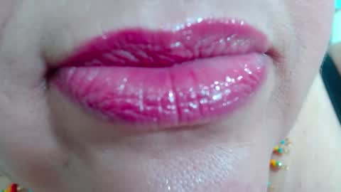 Snapshot of kerly_doll chatting on 02/26/26, 02:49 K E R L Y online show from 02/26/26, 02:49