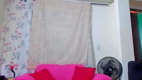 Snapshot of kerlysmith24 chatting on 06/05/26, 01:28 Kerlysmith24 online show from 06/05/26, 01:28