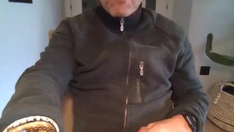 Anton online show from 12/04/25, 09:18