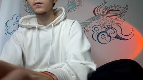 Snapshot of kero180 chatting on 02/10/25, 11:46 Kero online show from 02/10/25, 11:46