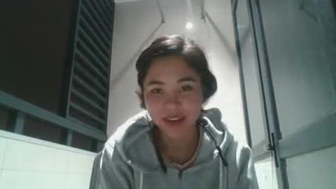 Jenny  online show from 10/18/25, 11:00