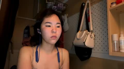 Jenny  online show from 06/06/26, 09:30